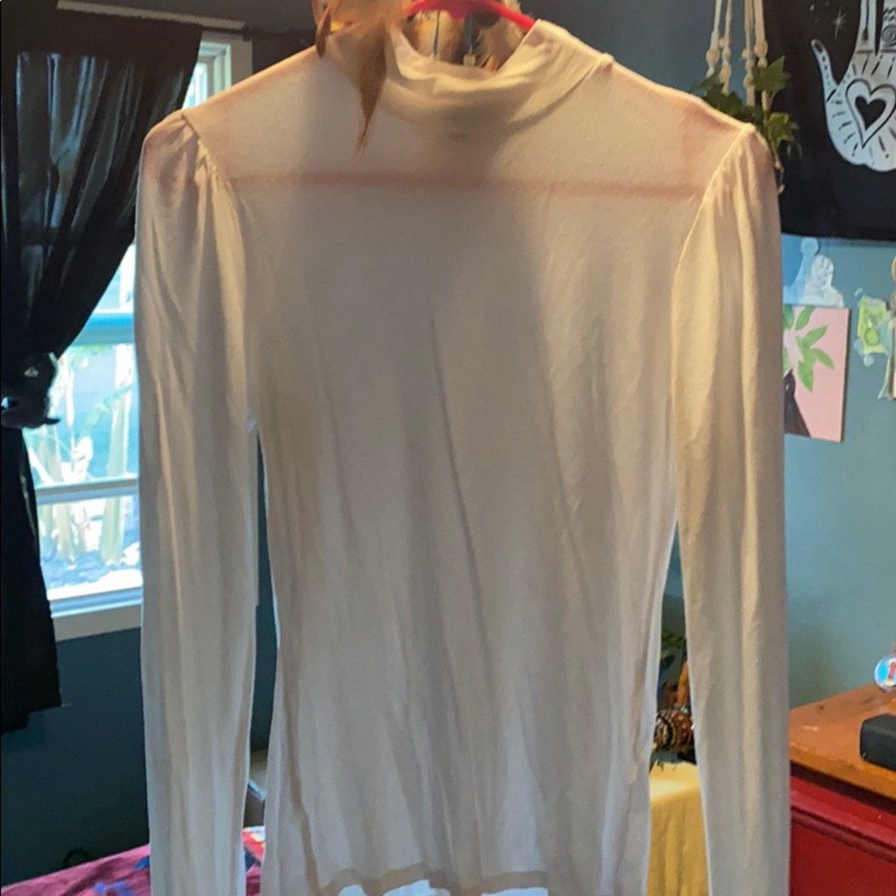 Turtle neck long sleeve
